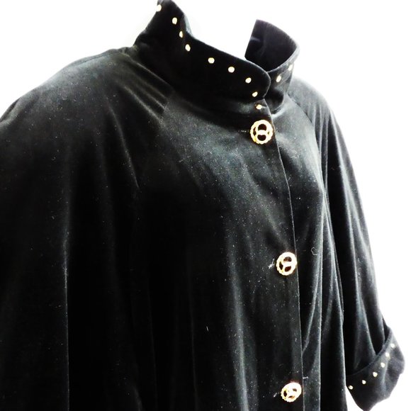 Vintage Komitor Black Velvet Swing Coat Gold Hardware Lined USA Union 18 20 Plus - Picture 4 of 12